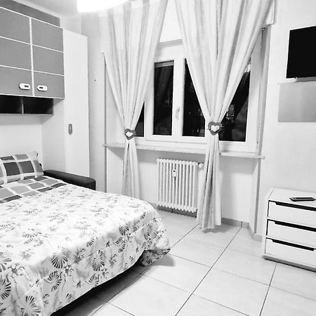 Appartamento Nel Cuore Di Aosta Bagian luar foto